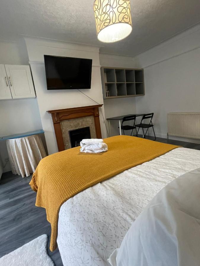 Beautiful Private Rooms In London Central Willesden Green Extérieur photo