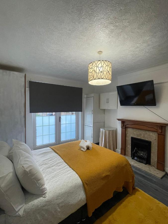 Beautiful Private Rooms In London Central Willesden Green Extérieur photo
